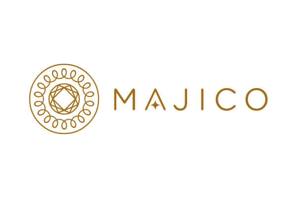 コーチングデバイス「魔法のコンパクト MAJICO」